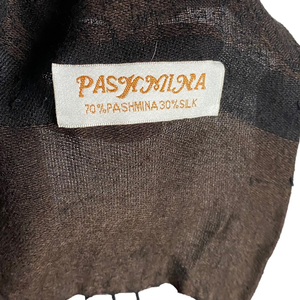 Brown Paisley Pashmina Fringed Scarf - Picture 6 of 8
